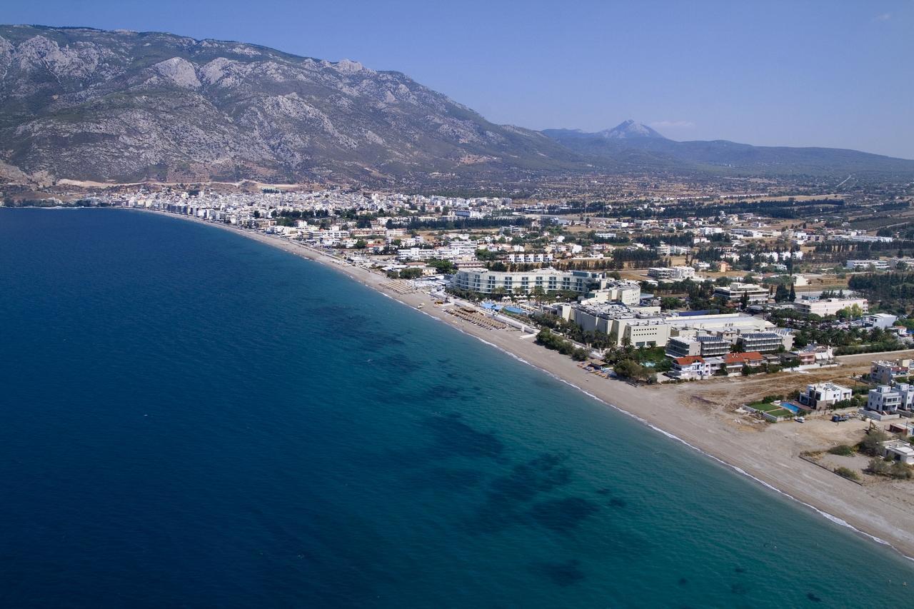 Grand Hotel Loutraki Екстериор снимка